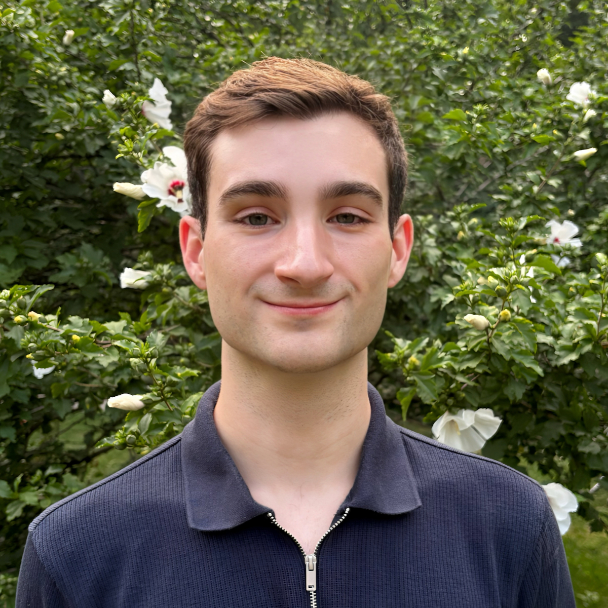Edited with PrettyUp 2026/07/Liam_Henson_Headshot.jpeg 